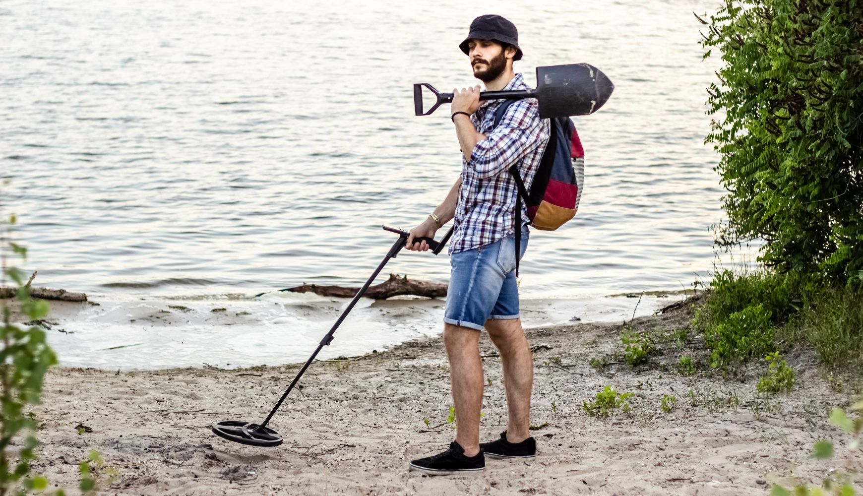 5 Tips for Selecting the Right Metal Detector for You